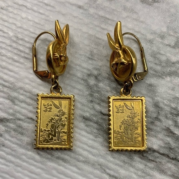 Vintage USA 32 Bugs Bunny Pierced Earrings - Picture 2 of 7